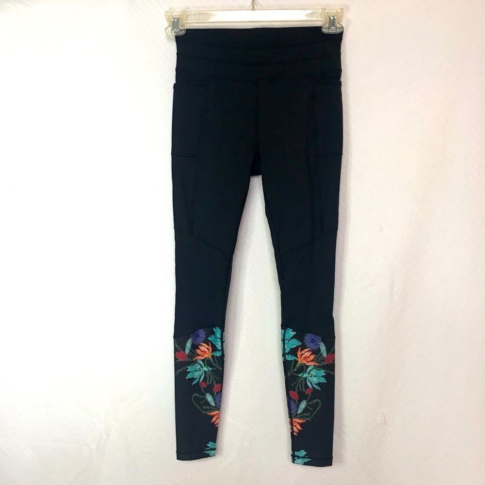 Calia by Carrie Underwood full-length leggings